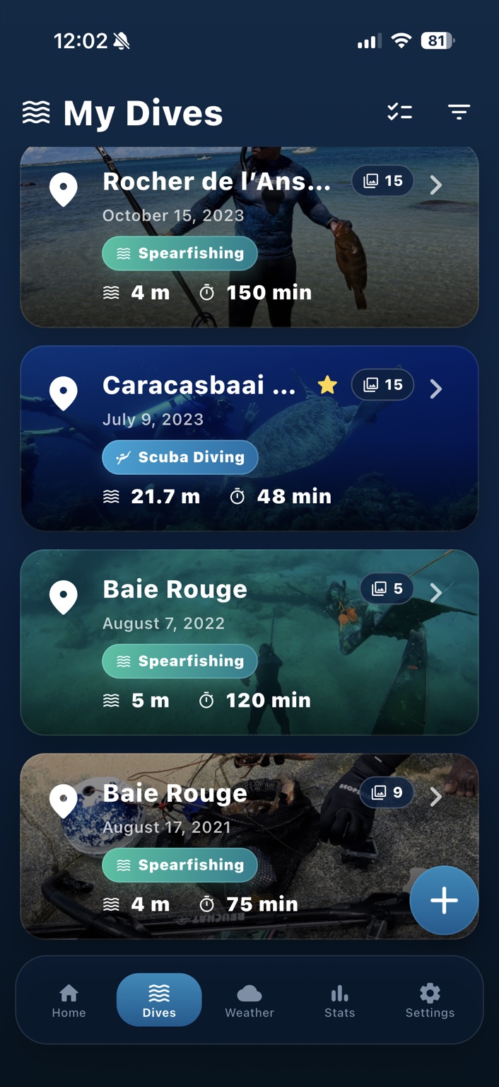 SpearoLog dive history gallery showing multiple logged dives with photos and session details